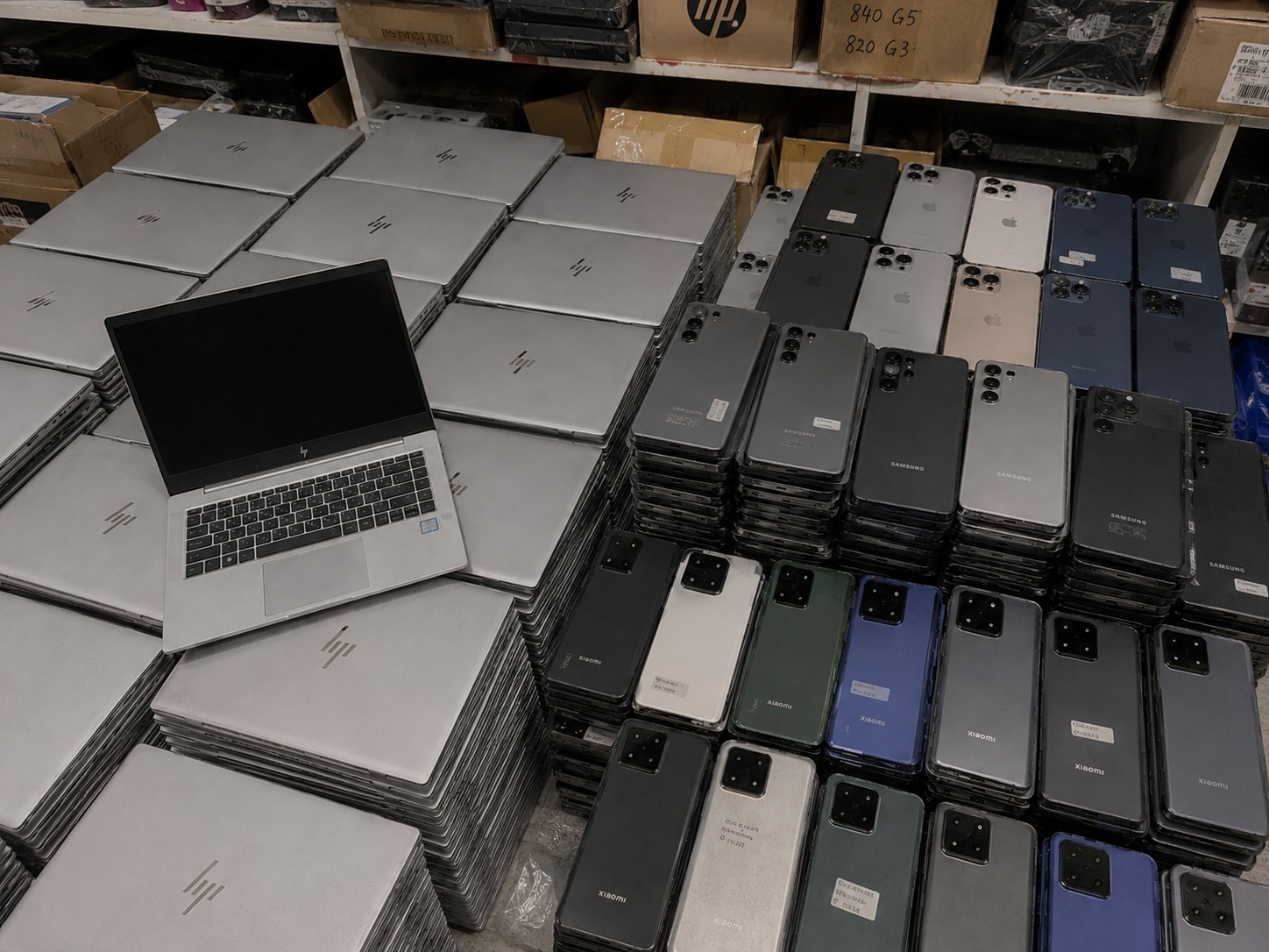 Laptops & Smartphones